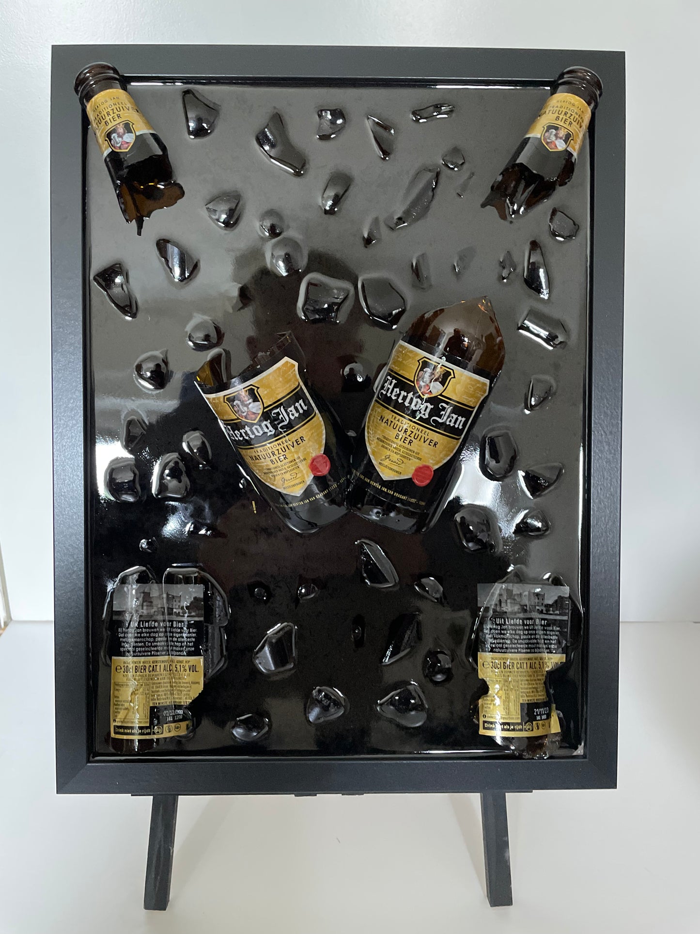 Hertog Jan Broken Bottle Art